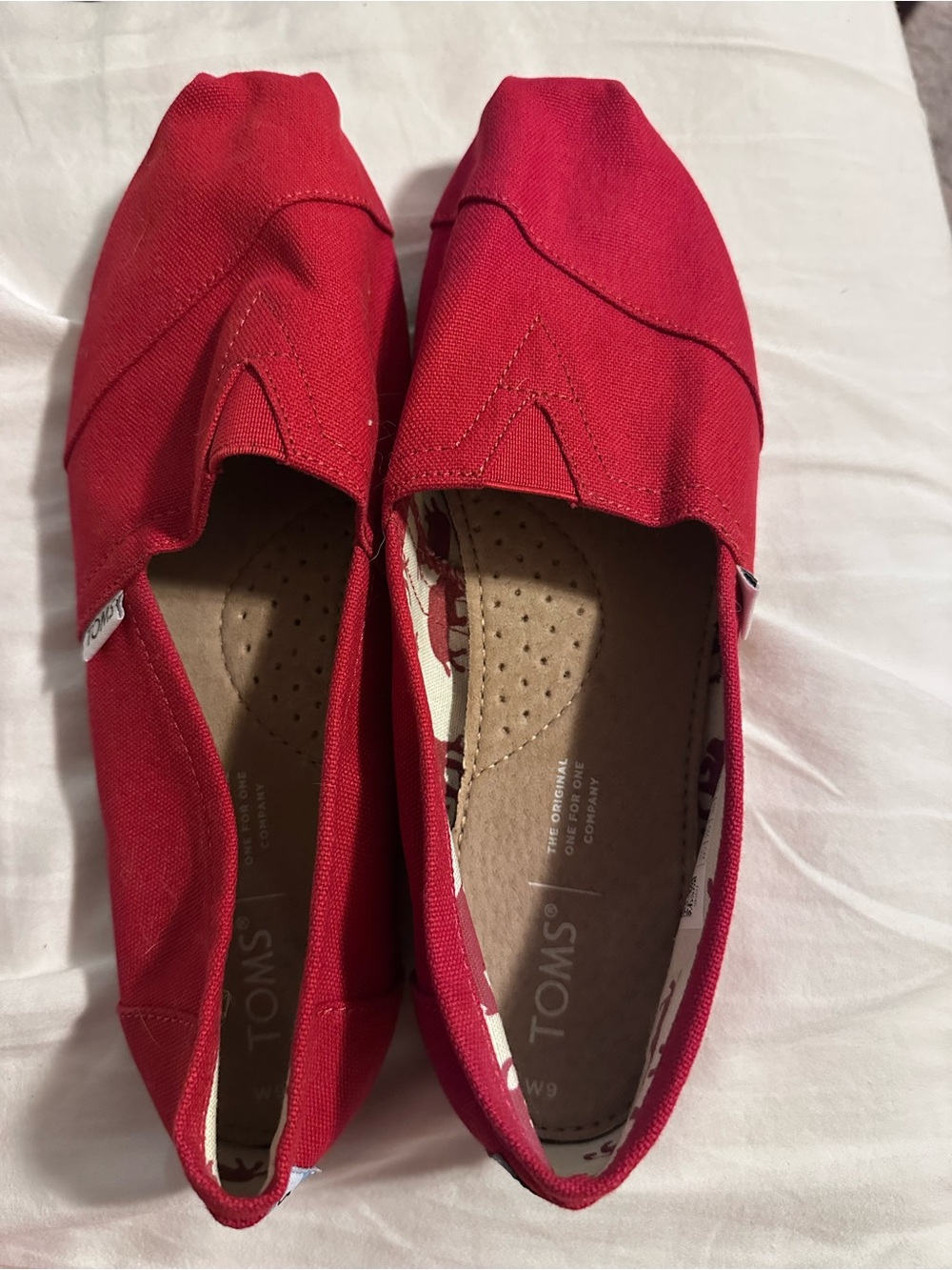 Tom’s Shoes- Women’s 9